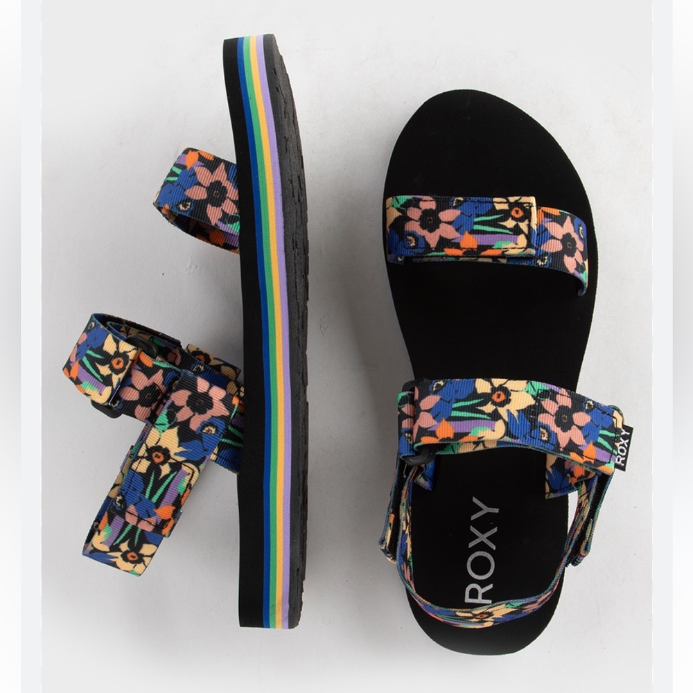 Brand new with tags Women’s Roxy Cage sandals size 11